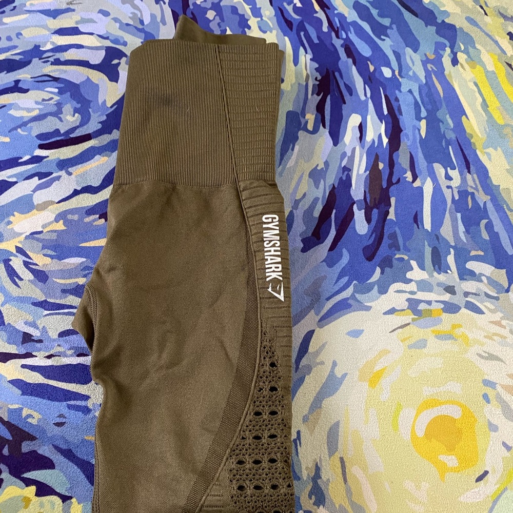 Gym shark leggings green super flattering breathable